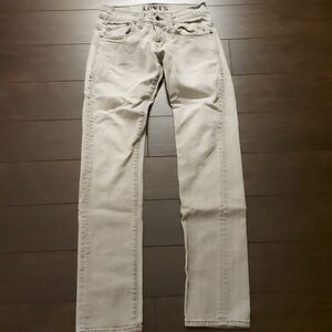 ***HOST PICK*** Levi's 511 Skinny Jeans